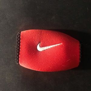 Nike Chin-Strap Sleve/Cover